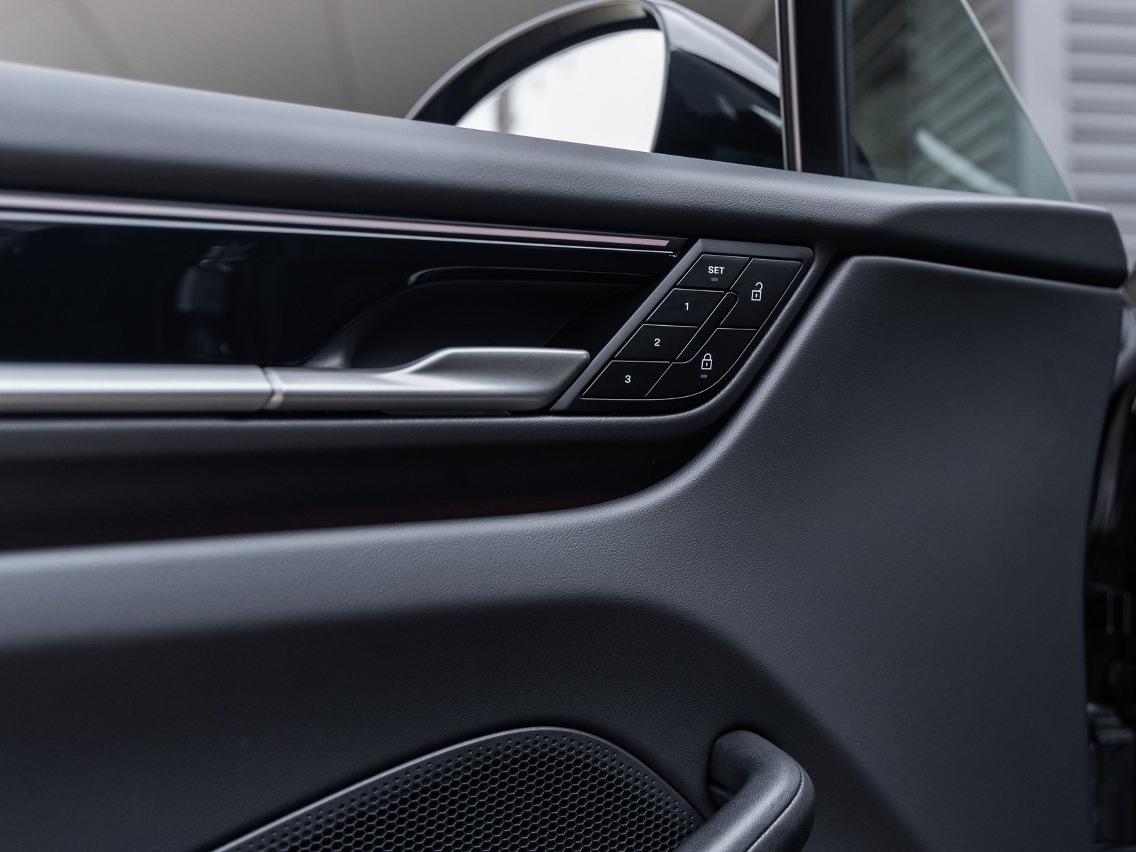 2025 Porsche Macan Electric Macan Electric