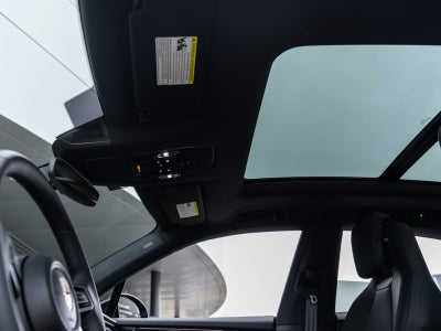 2025 Porsche Macan Electric Macan Electric