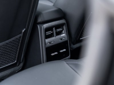 2025 Porsche Macan Electric Macan Electric