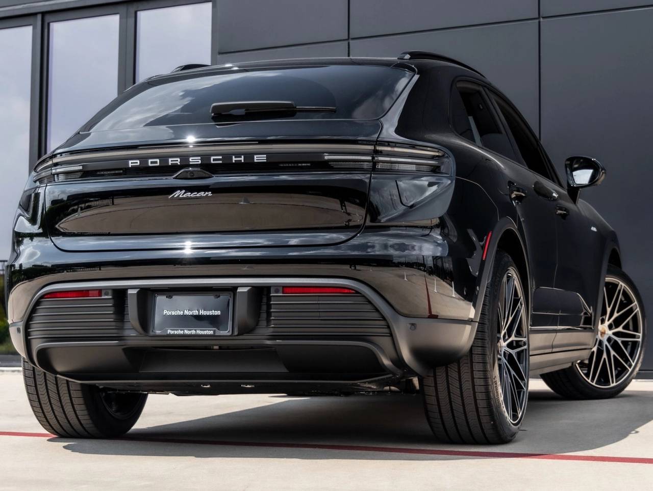 2025 Porsche Macan Electric Macan Electric