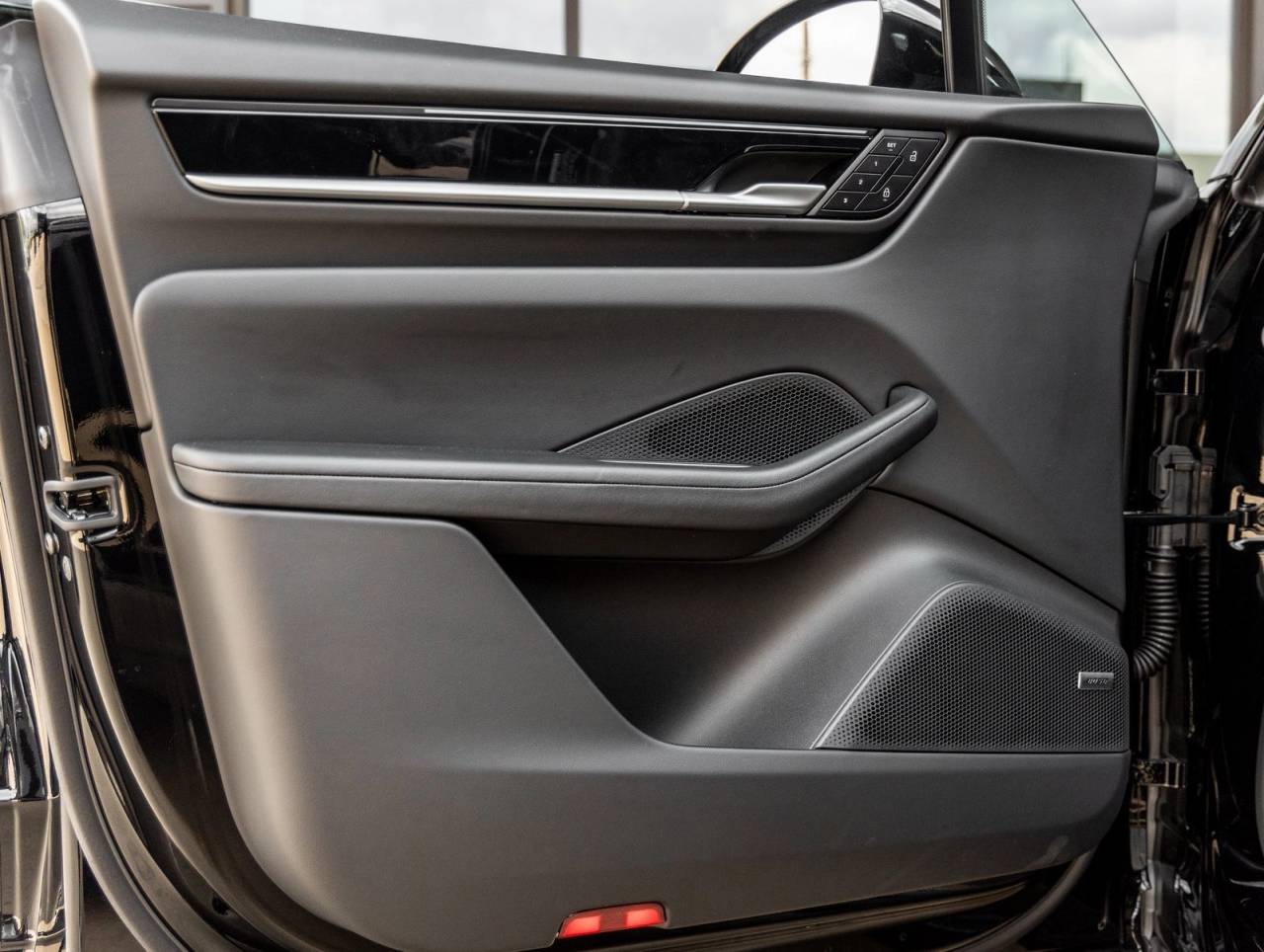 2025 Porsche Macan Electric Macan Electric