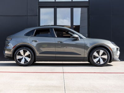 2025 Porsche Macan Electric