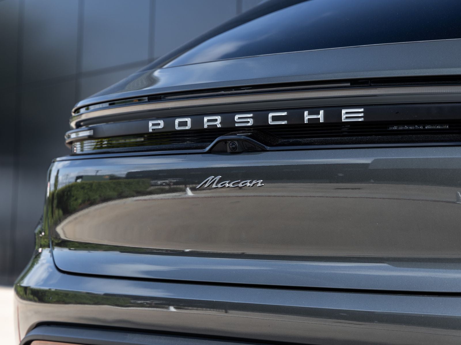 2025 Porsche Macan Electric