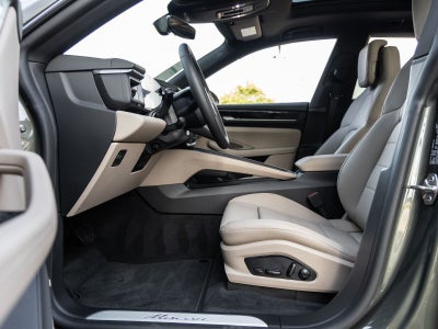 2025 Porsche Macan Electric