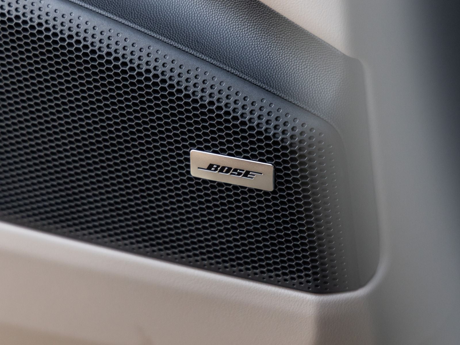 2025 Porsche Macan Electric