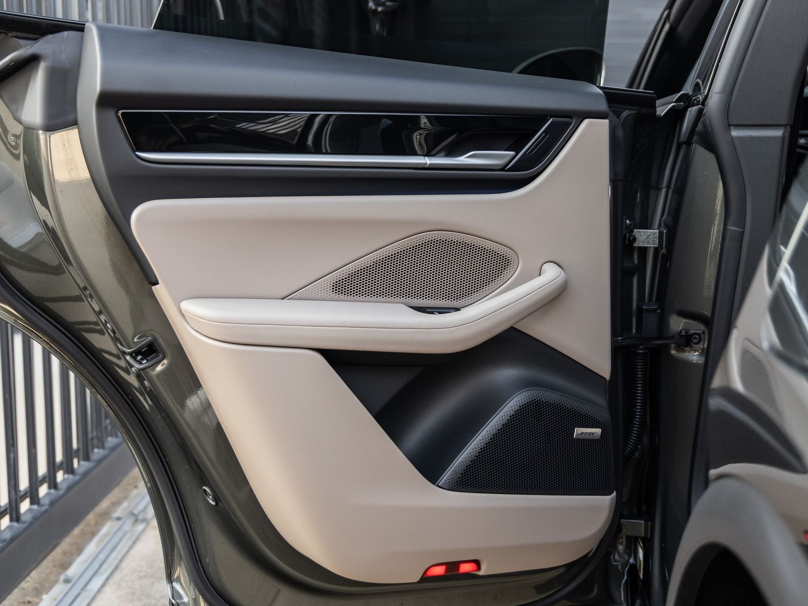 2025 Porsche Macan Electric