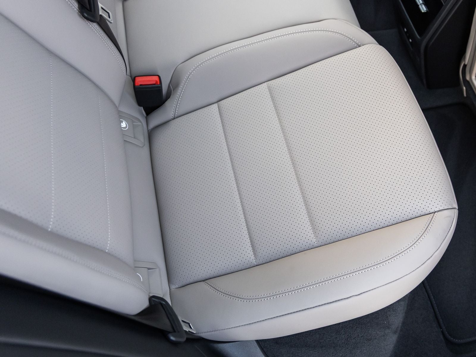 2025 Porsche Macan Electric