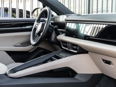 2025 Porsche Macan Electric