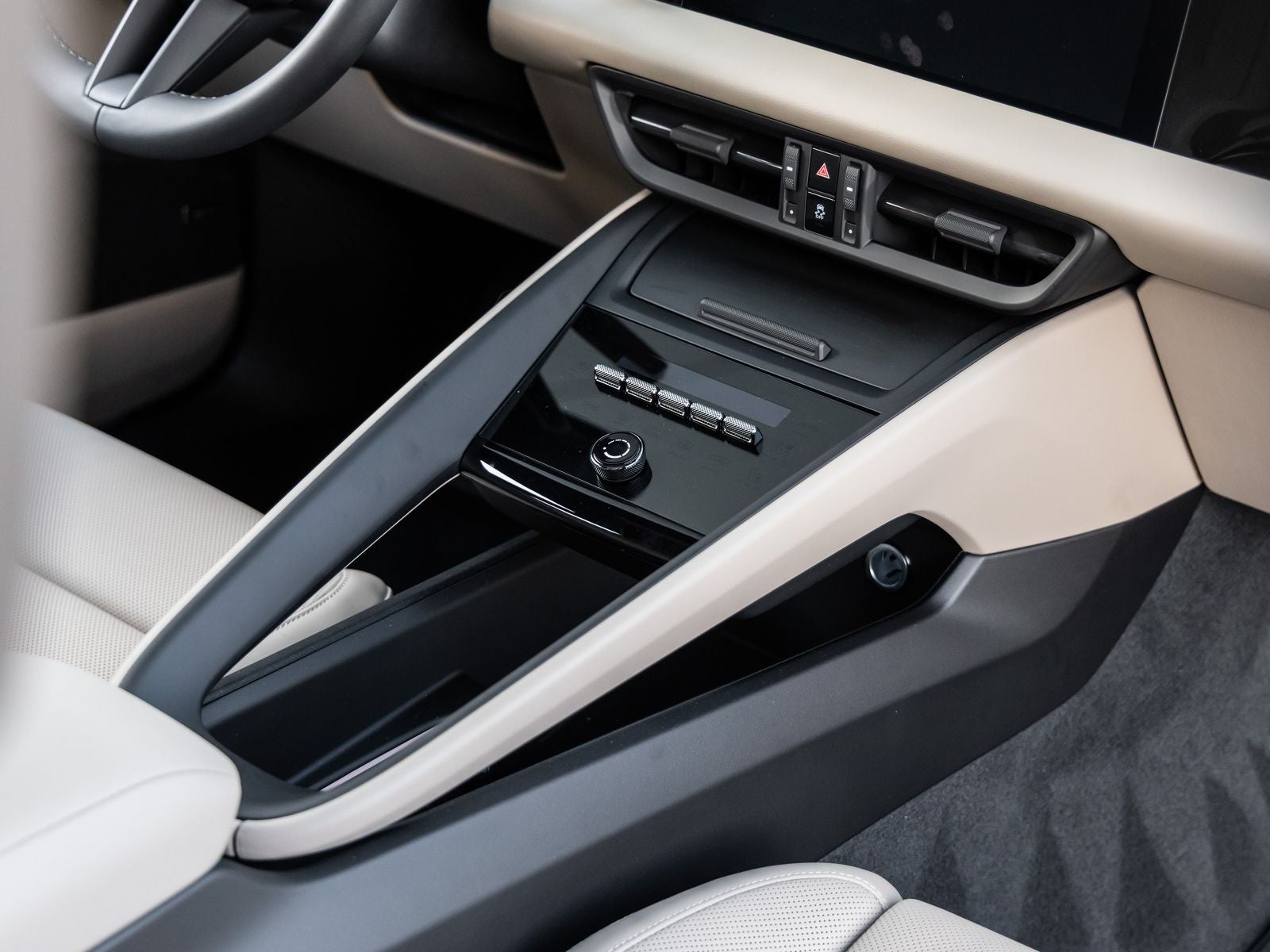 2025 Porsche Macan Electric