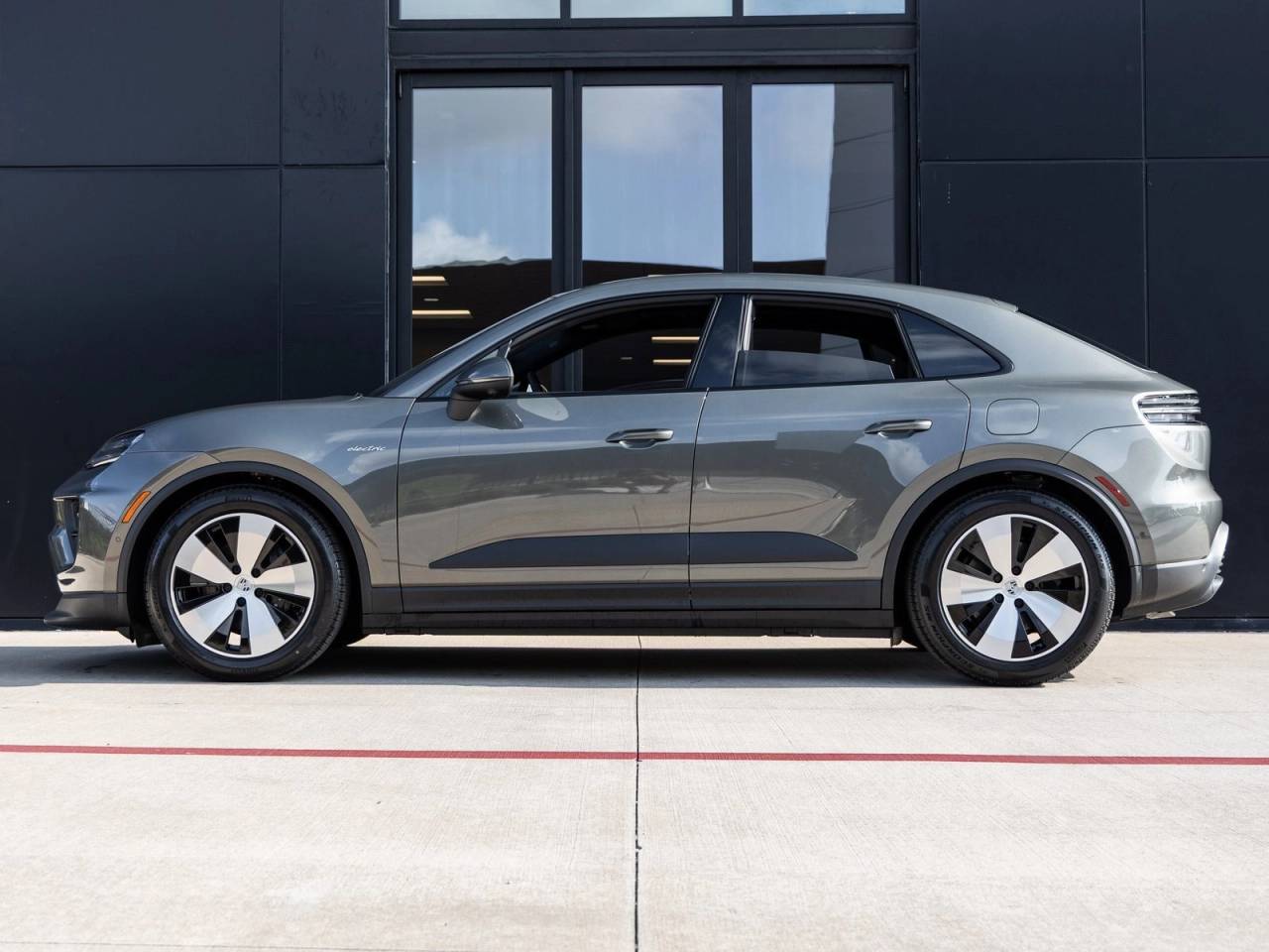2025 Porsche Macan Electric Macan Electric