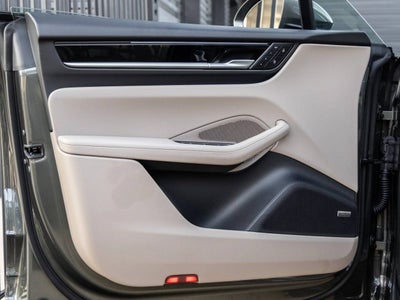 2025 Porsche Macan Electric Macan Electric