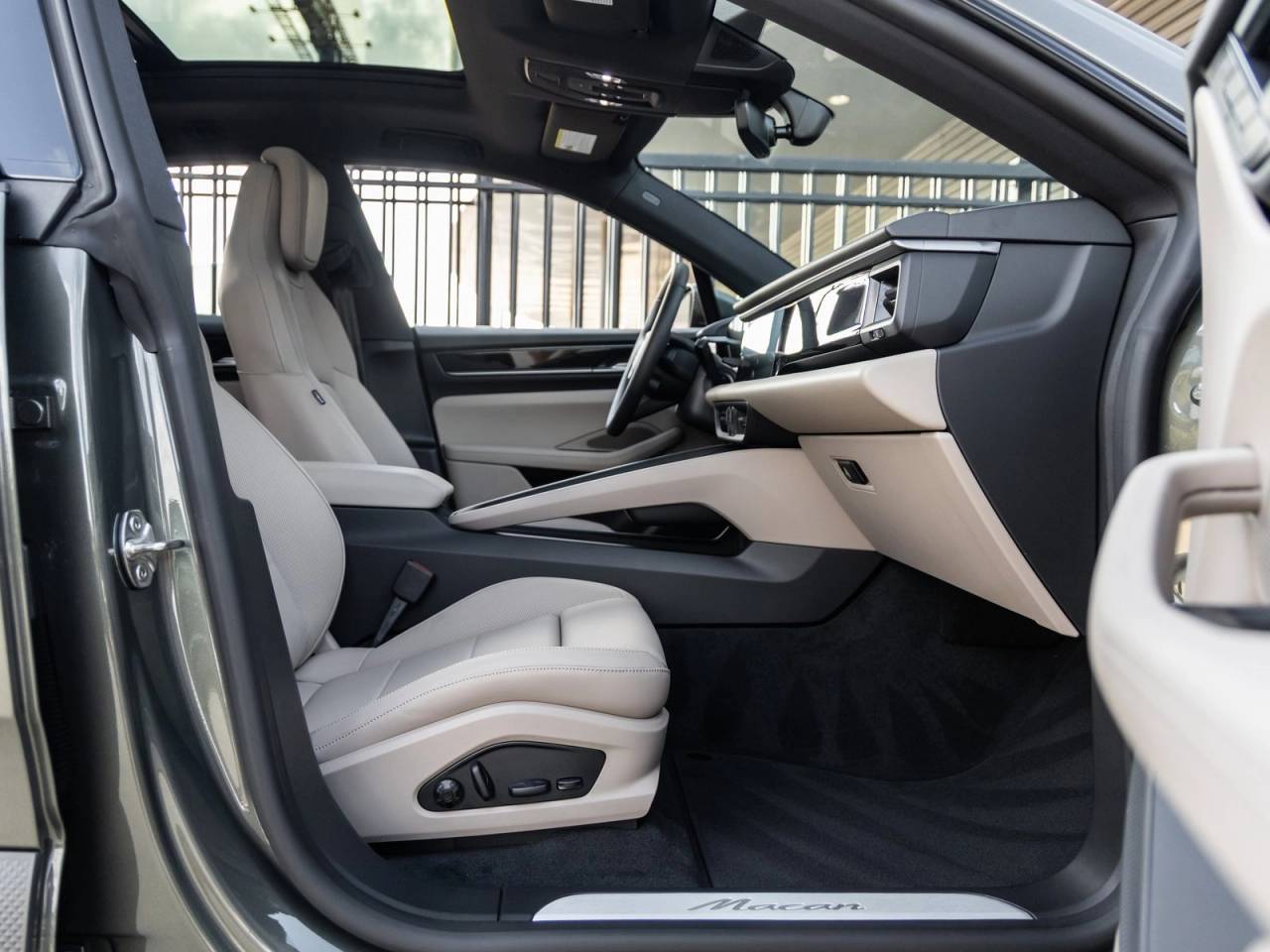 2025 Porsche Macan Electric Macan Electric