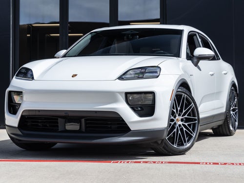 2026 Porsche Macan Macan Electric
