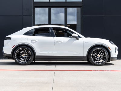 2026 Porsche Macan Macan Electric