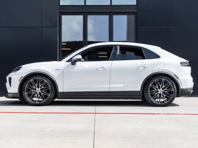 2026 Porsche Macan Macan Electric