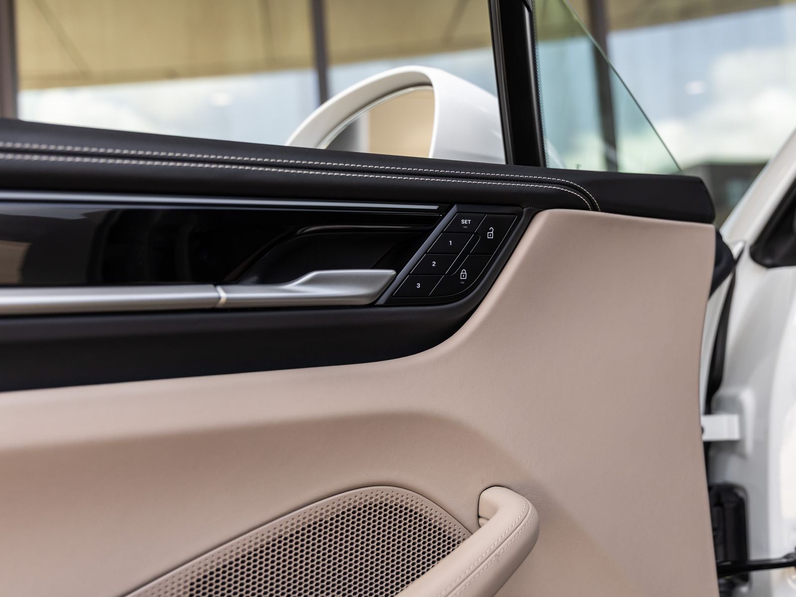 2026 Porsche Macan Macan Electric