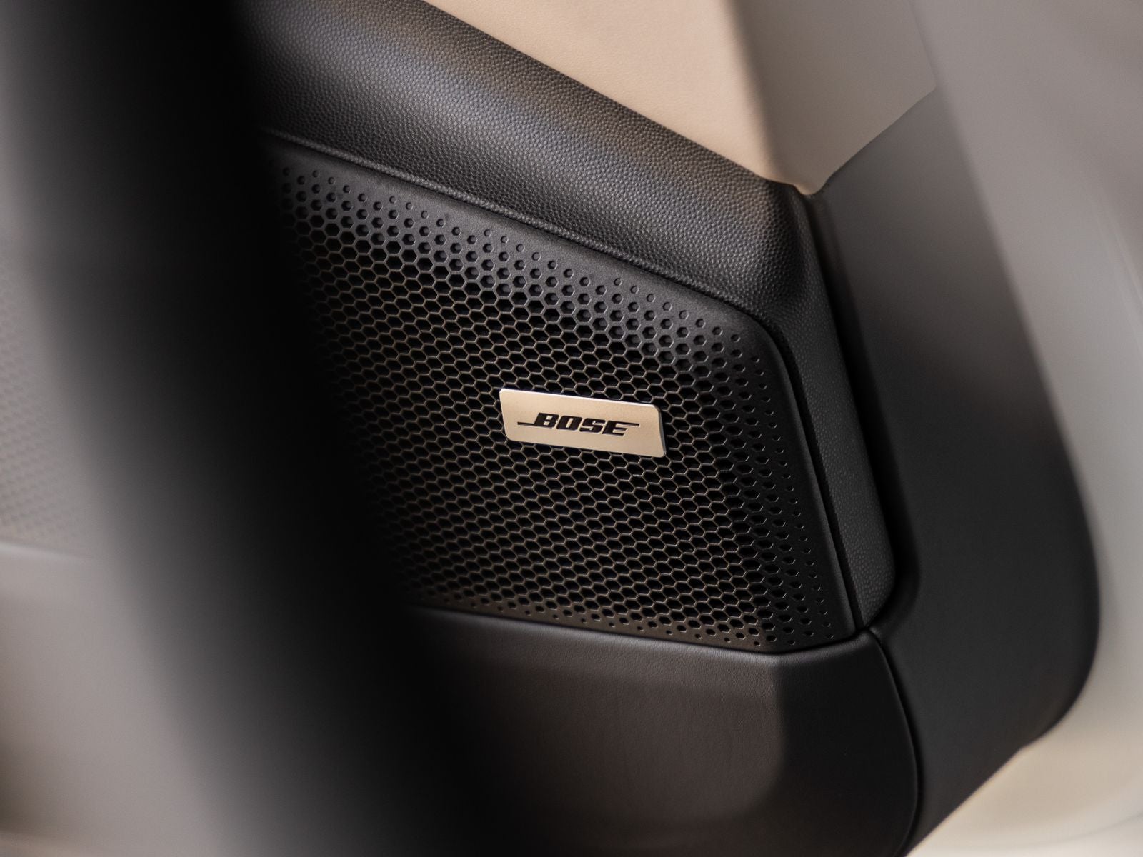 2026 Porsche Macan Macan Electric