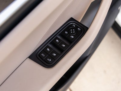 2026 Porsche Macan Macan Electric