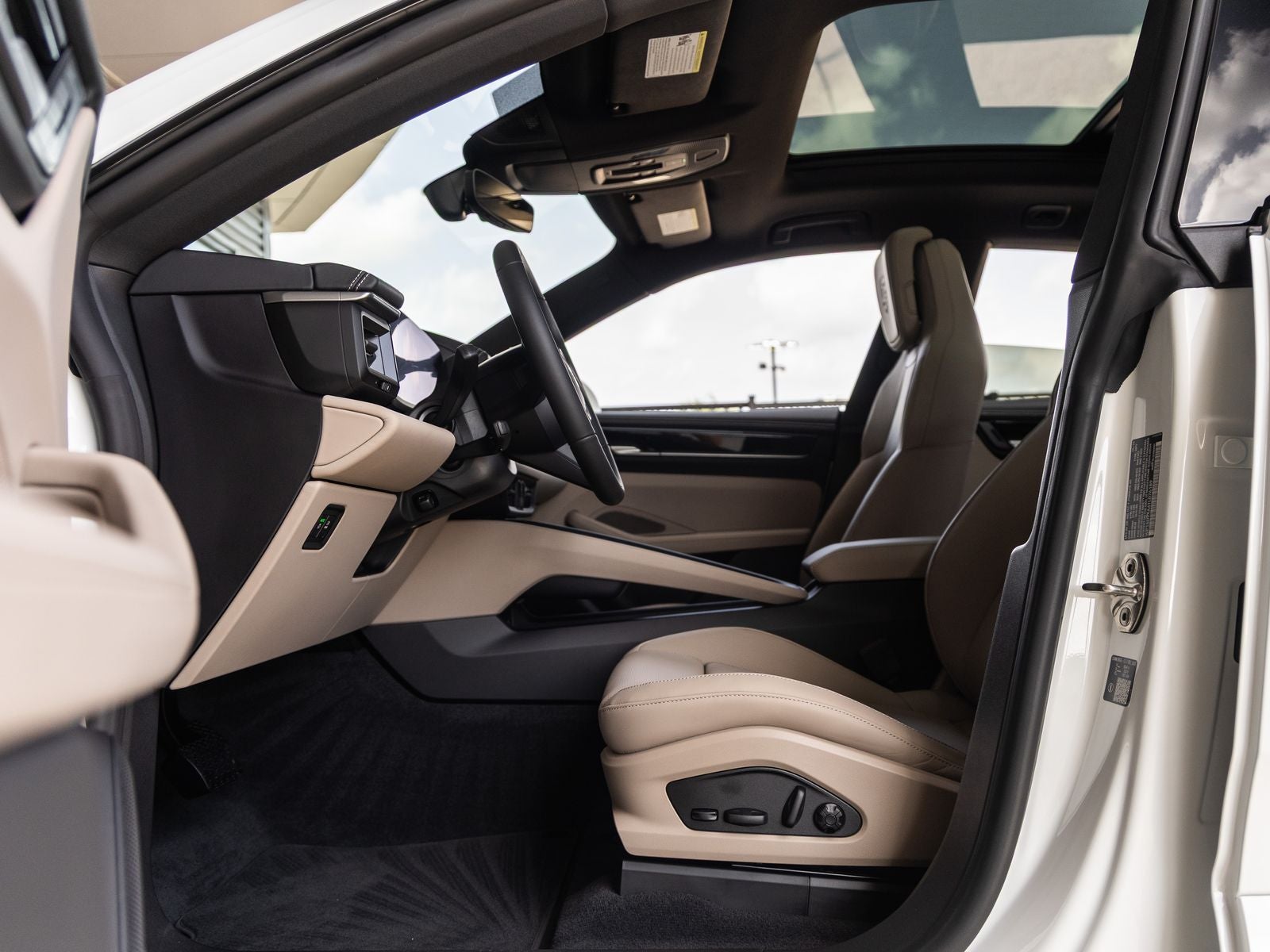 2026 Porsche Macan Macan Electric