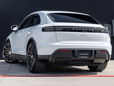 2026 Porsche Macan Macan Electric