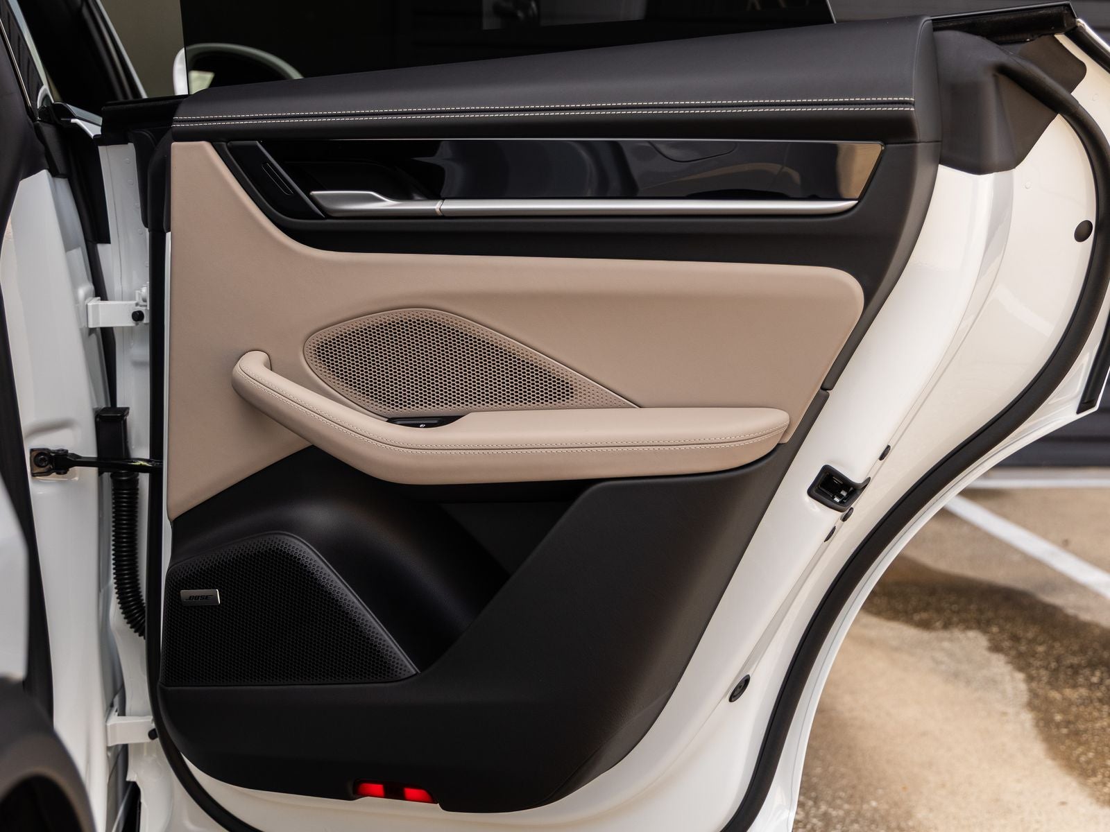 2026 Porsche Macan Macan Electric