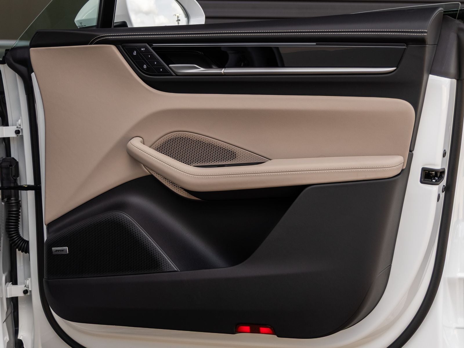 2026 Porsche Macan Macan Electric