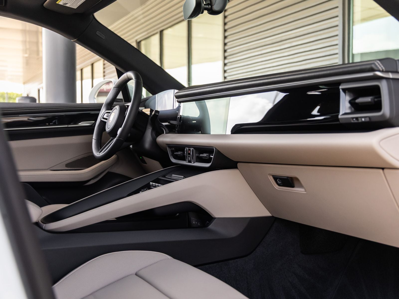2026 Porsche Macan Macan Electric