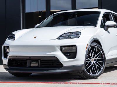 2026 Porsche Macan Macan Electric