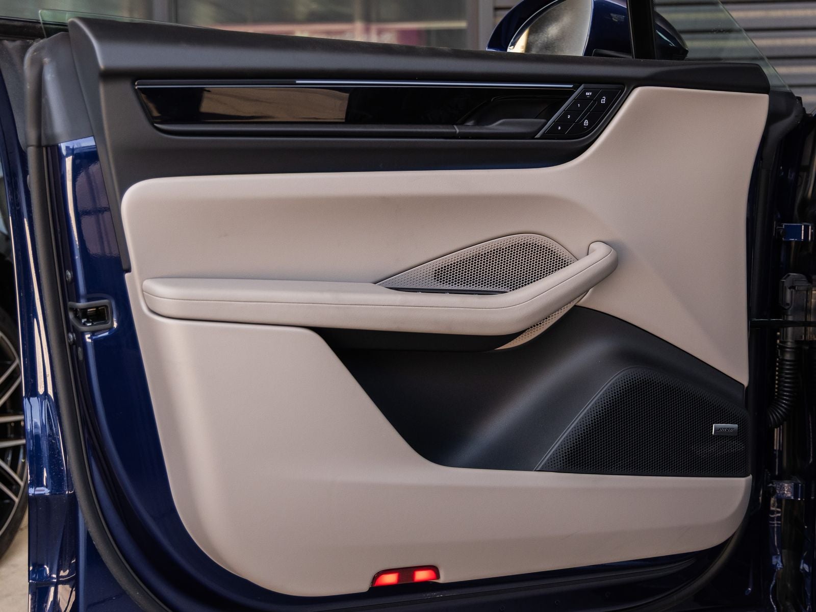 2025 Porsche Macan Electric
