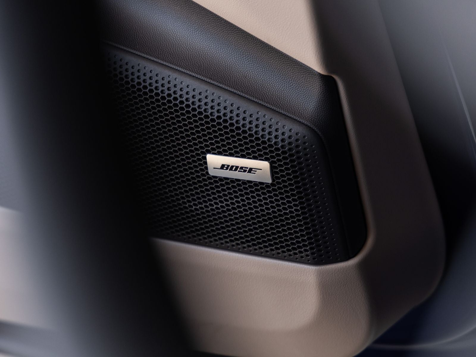 2025 Porsche Macan Electric