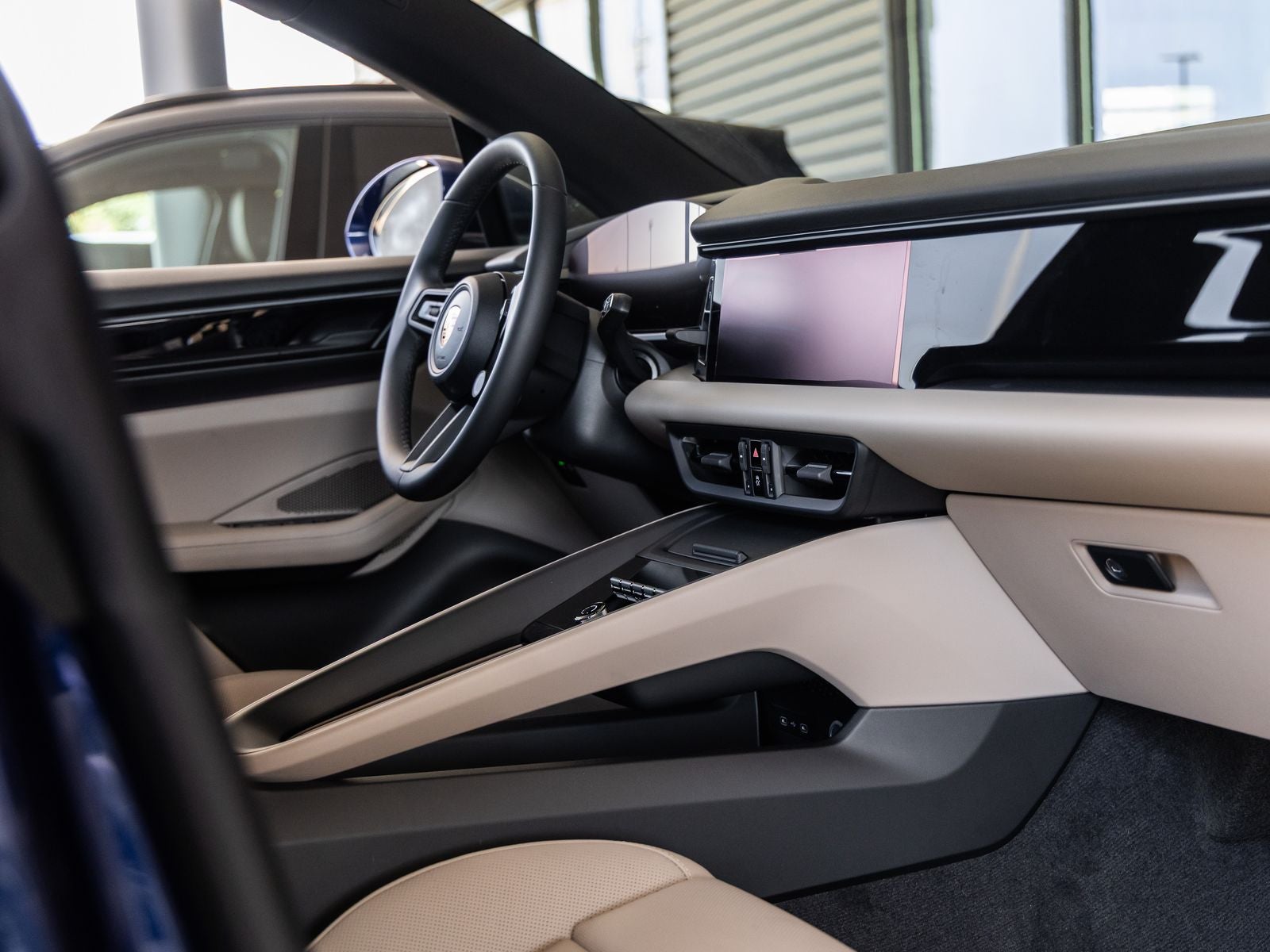 2025 Porsche Macan Electric