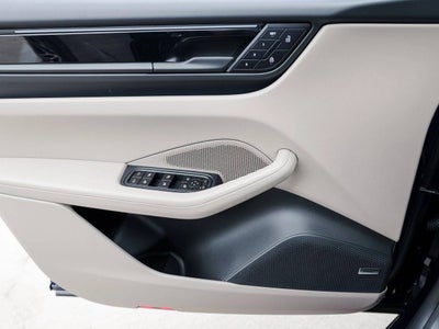 2025 Porsche Macan Electric