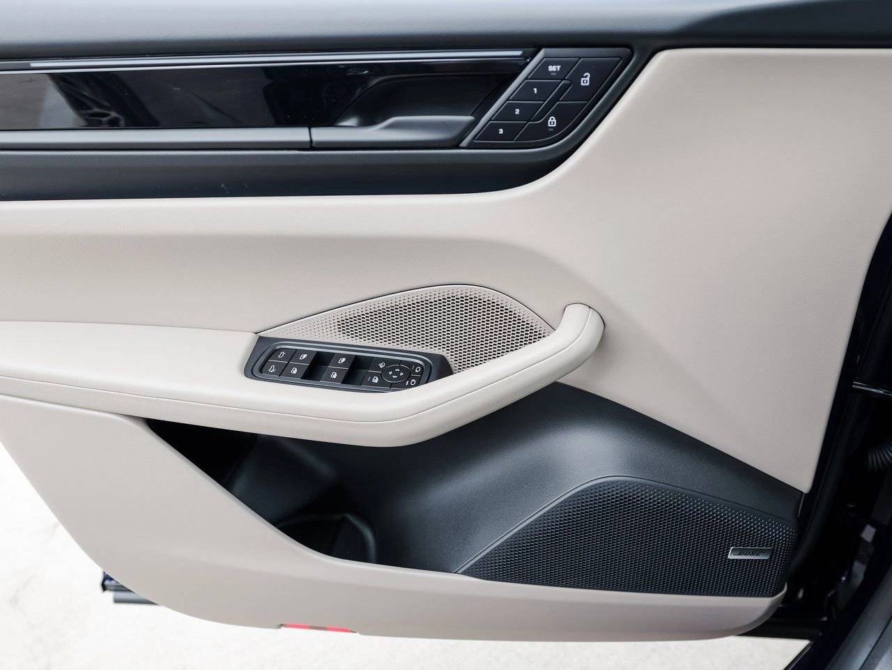 2025 Porsche Macan Electric