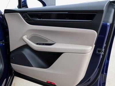 2025 Porsche Macan Electric