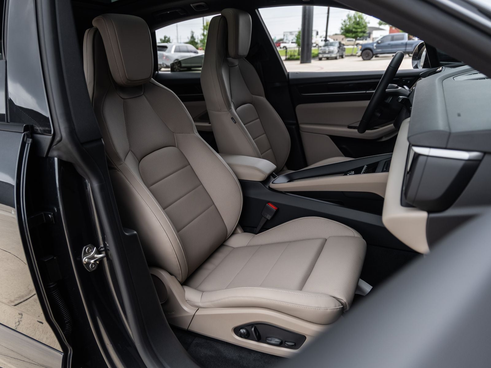 2026 Porsche Macan Electric