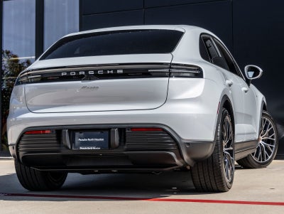 2026 Porsche Macan Macan Electric