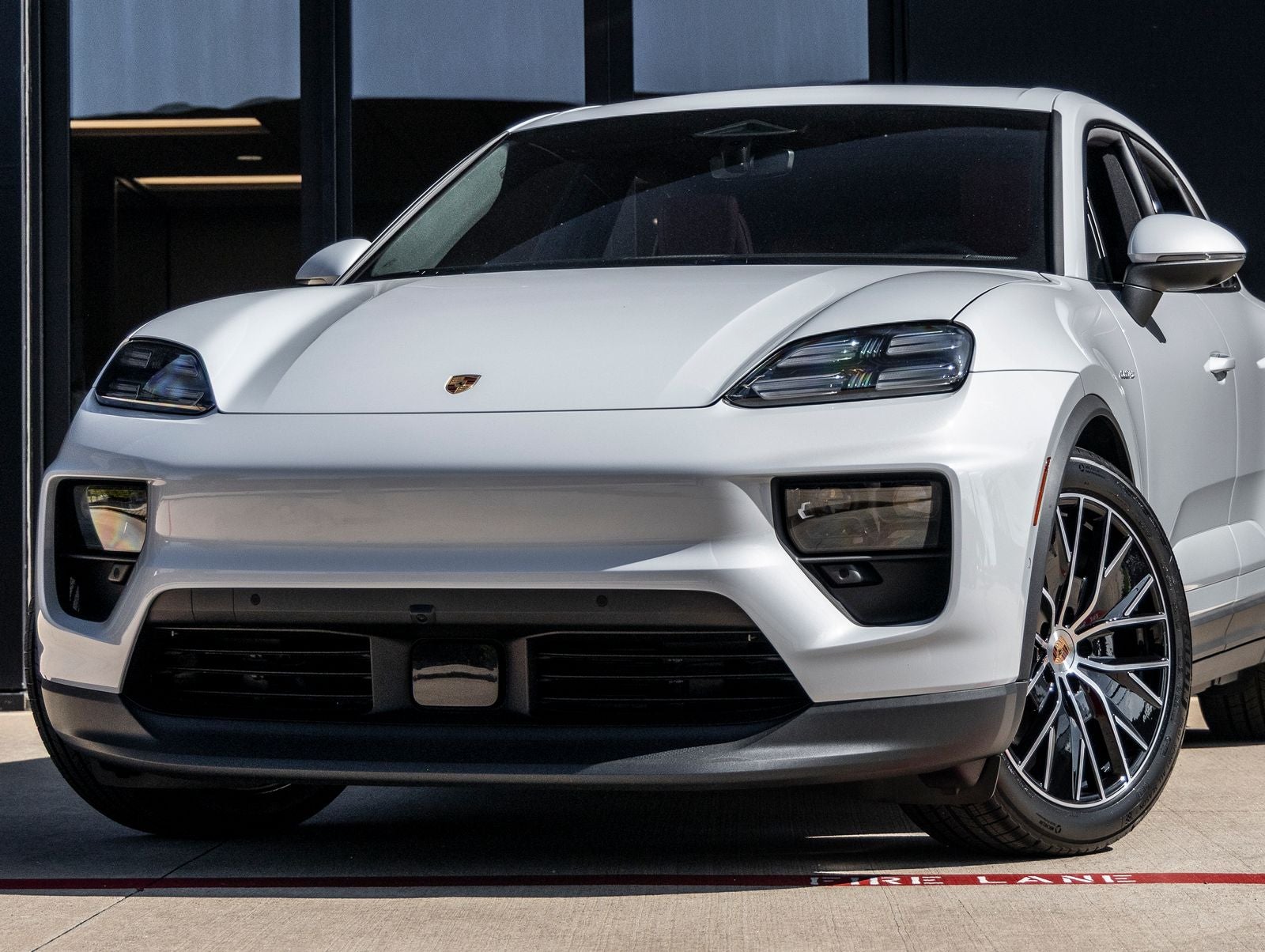 2026 Porsche Macan Macan Electric