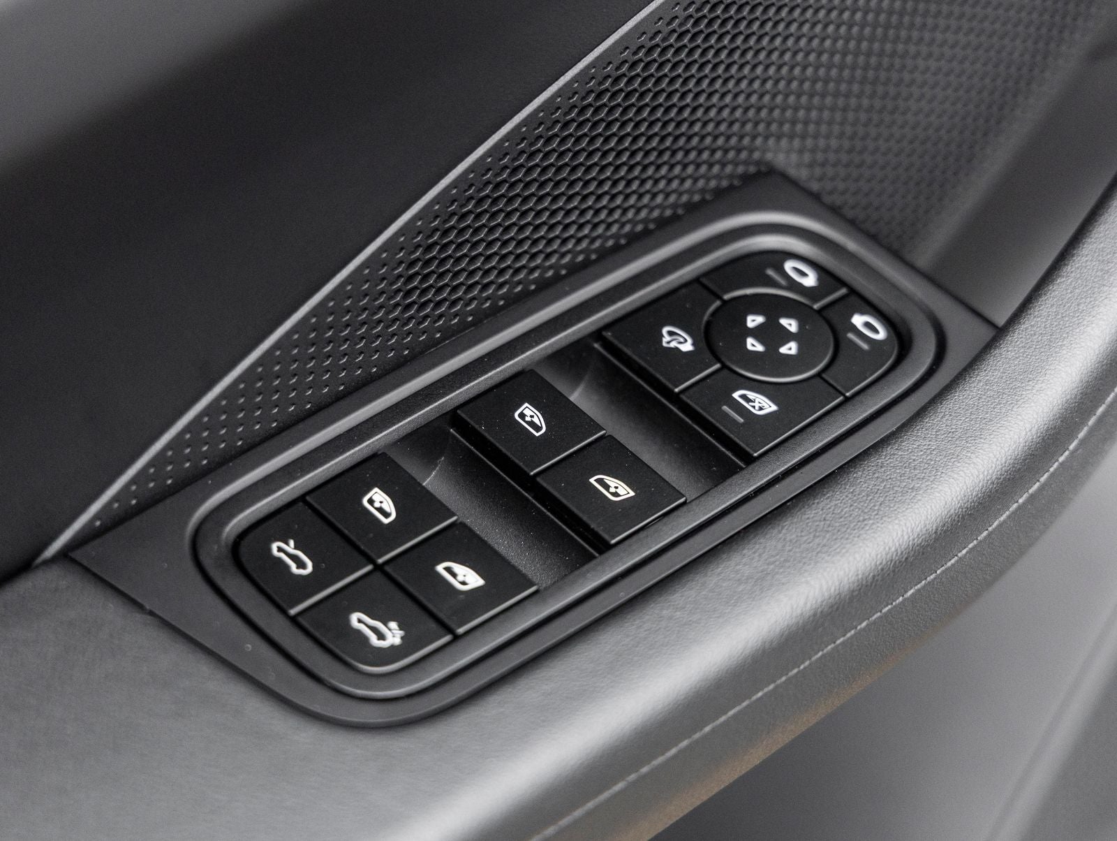 2025 Porsche Macan Electric Macan Electric