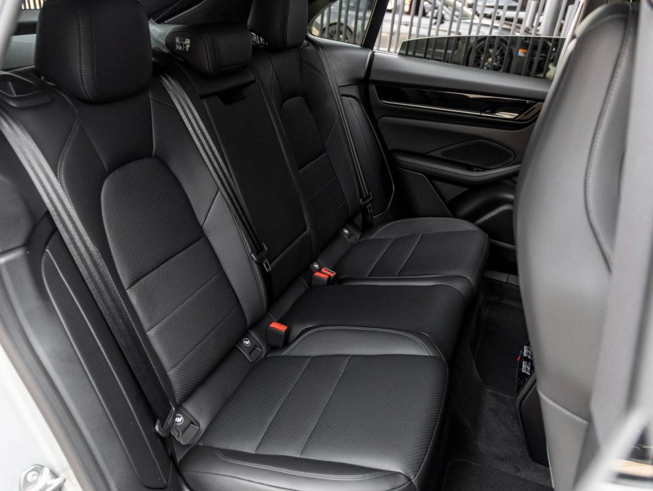 2025 Porsche Macan Electric Macan Electric