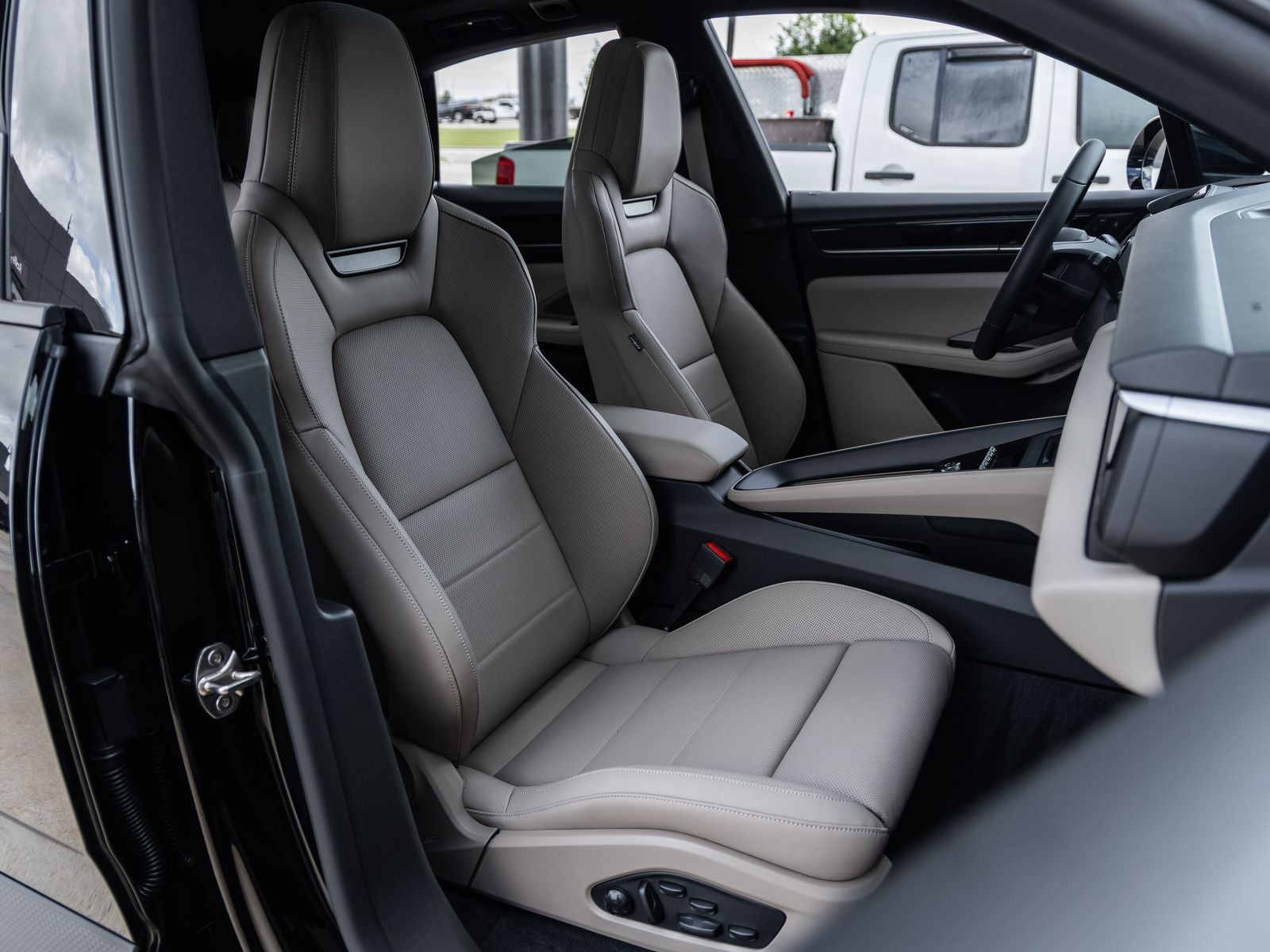 2026 Porsche Macan Electric Macan Electric