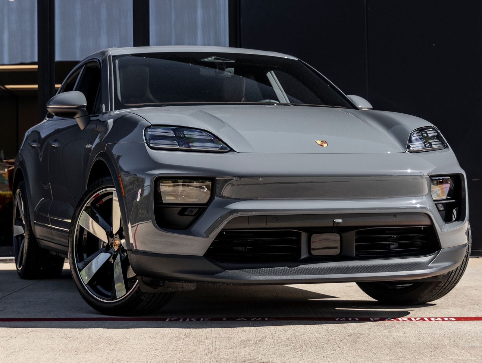 2026 Porsche Macan Macan Electric