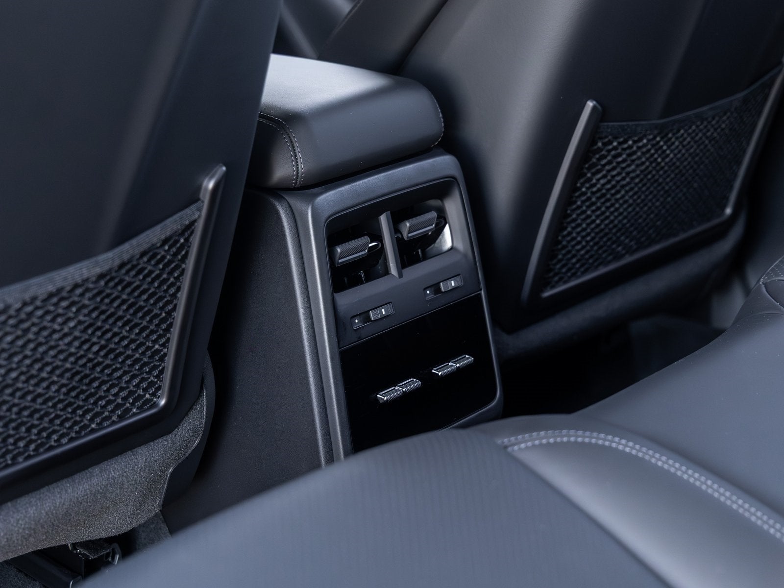 2025 Porsche Macan Electric Macan Electric