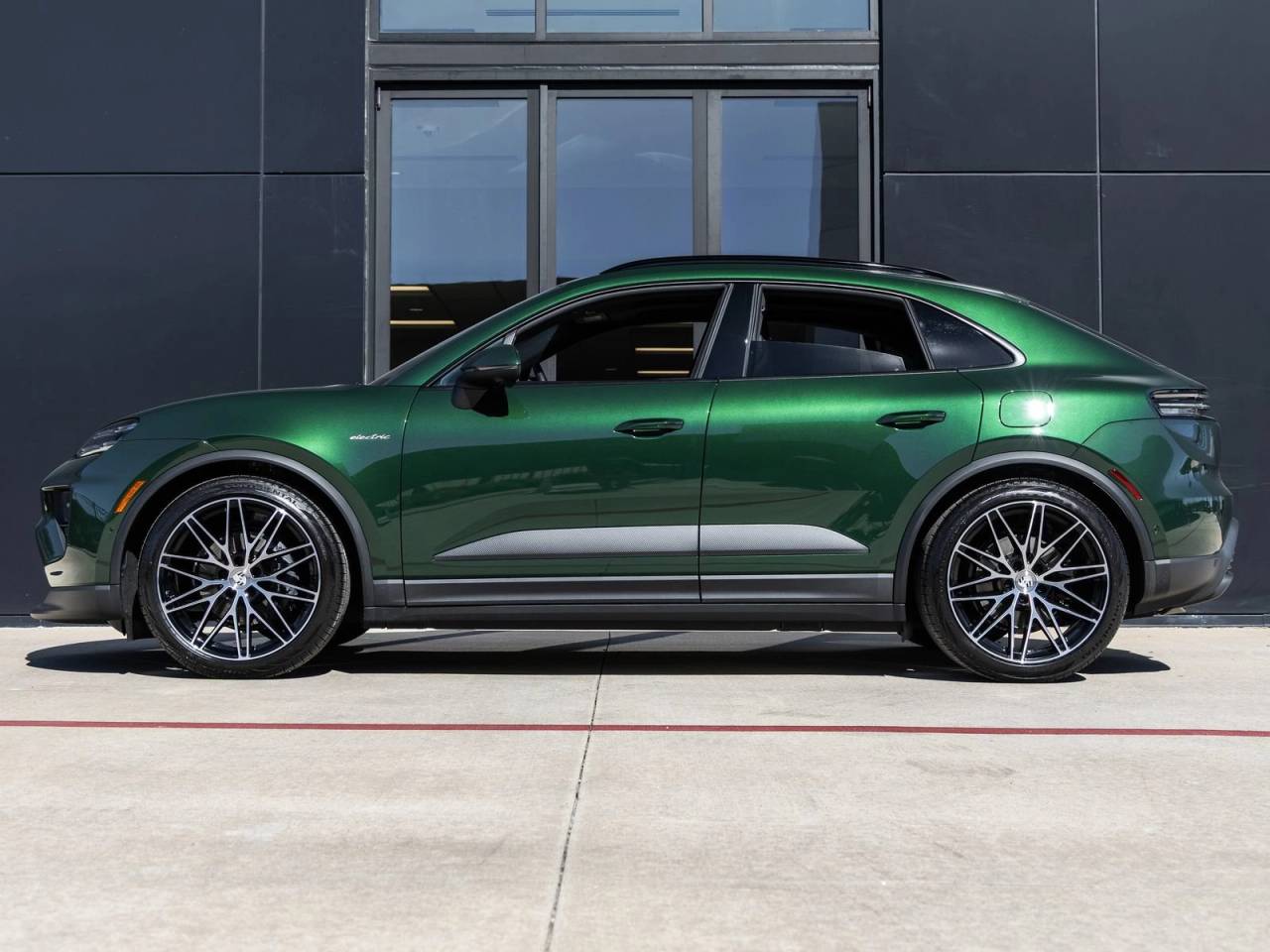Certified 2025 Porsche Macan Base with VIN WP1AD2XA8SL078638 for sale in Houston, TX