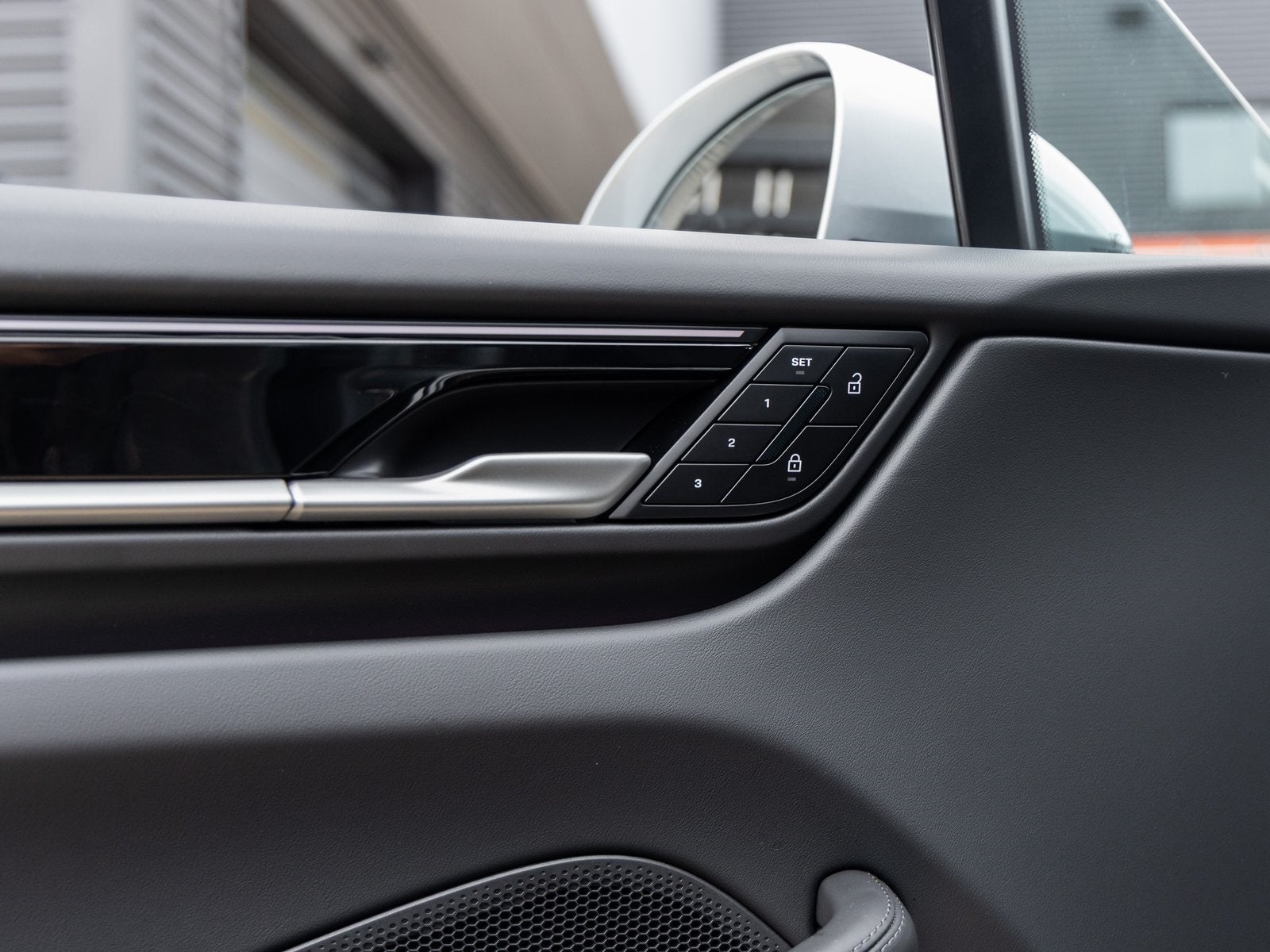 2025 Porsche Macan Electric Macan Electric