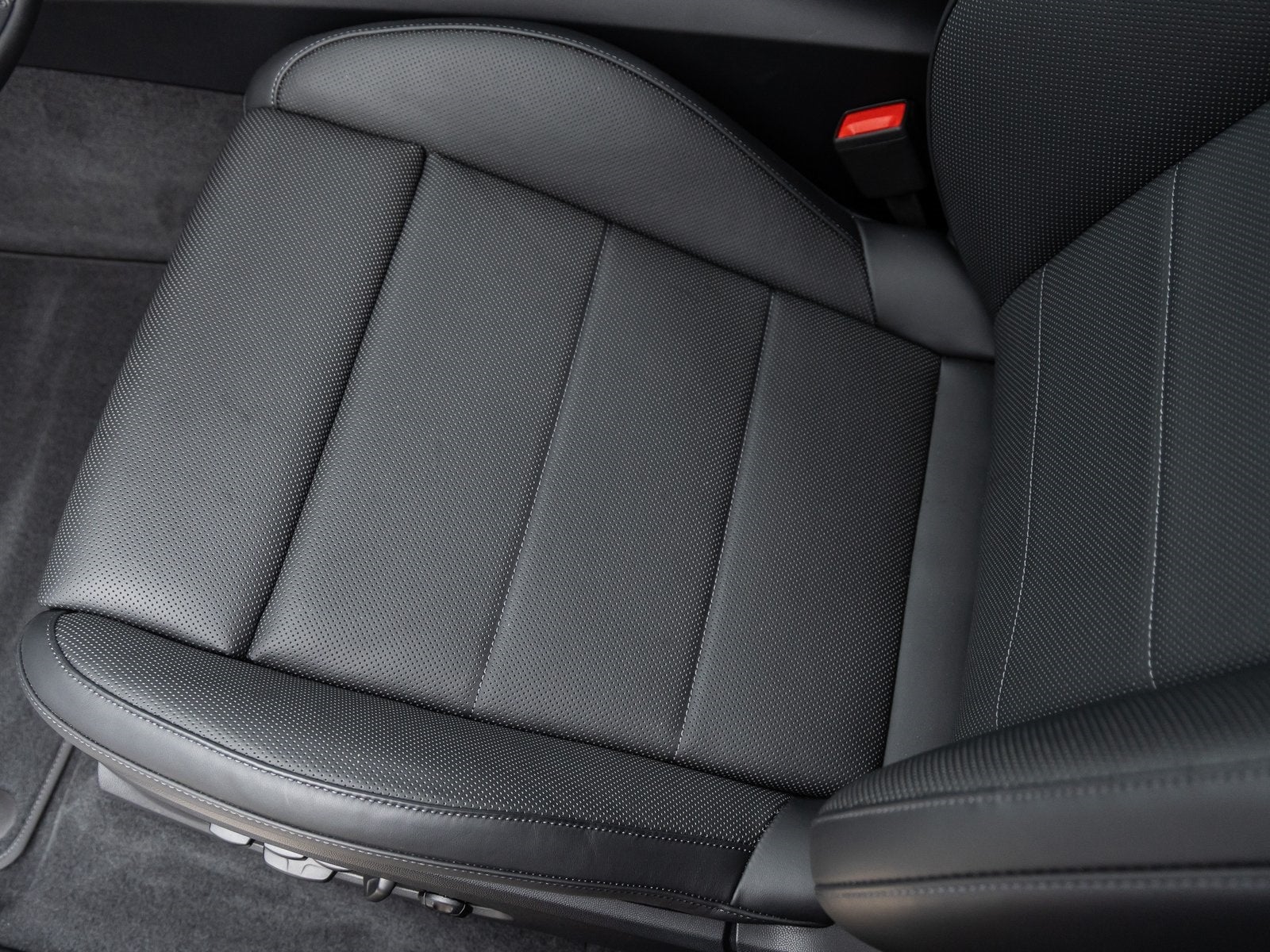 2025 Porsche Macan Electric Macan Electric