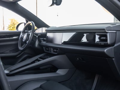 2025 Porsche Macan Electric Macan Electric