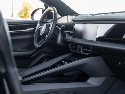 2025 Porsche Macan Electric Macan Electric