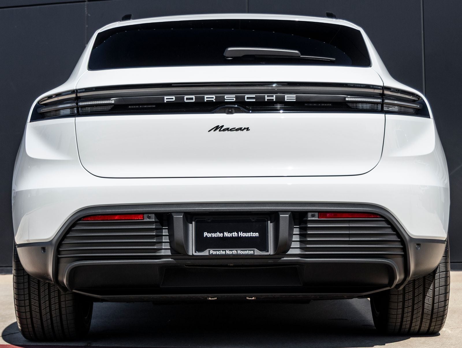 2025 Porsche Macan Electric