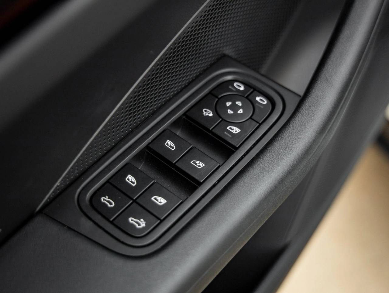 2025 Porsche Macan Electric Macan Electric