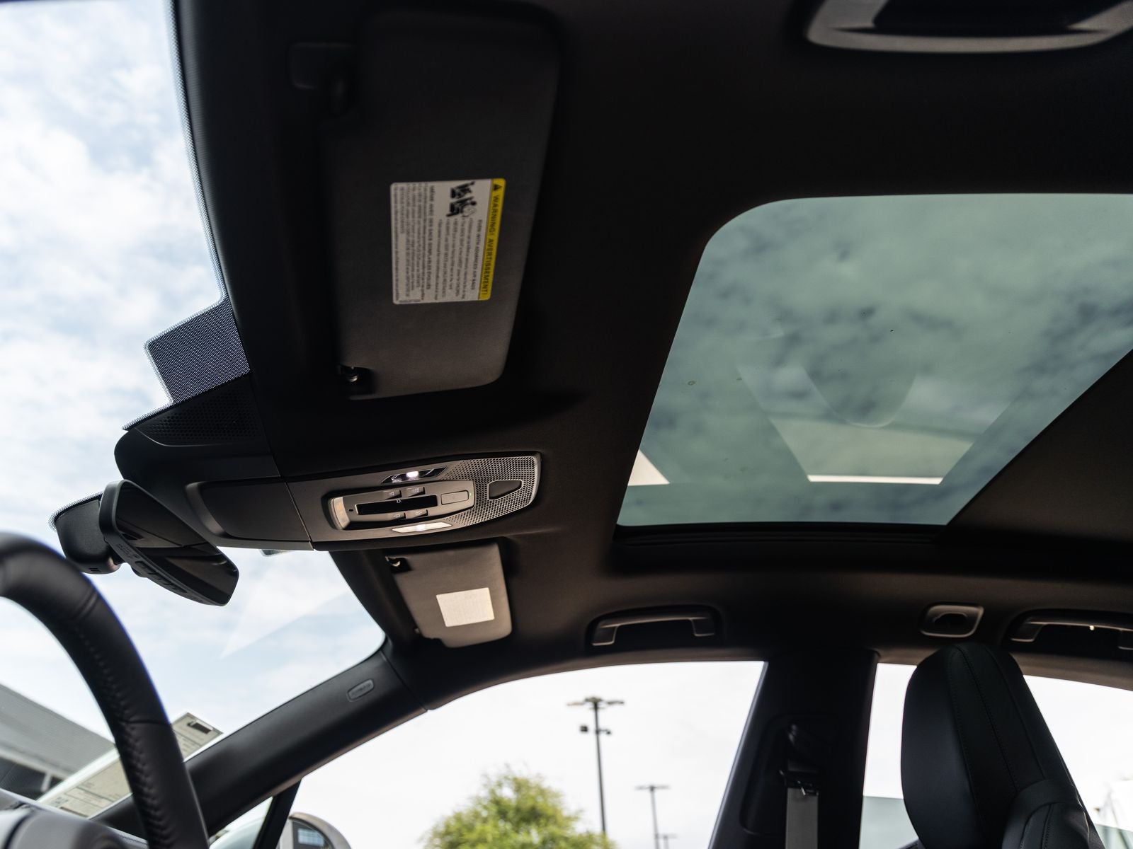 2025 Porsche Macan Electric